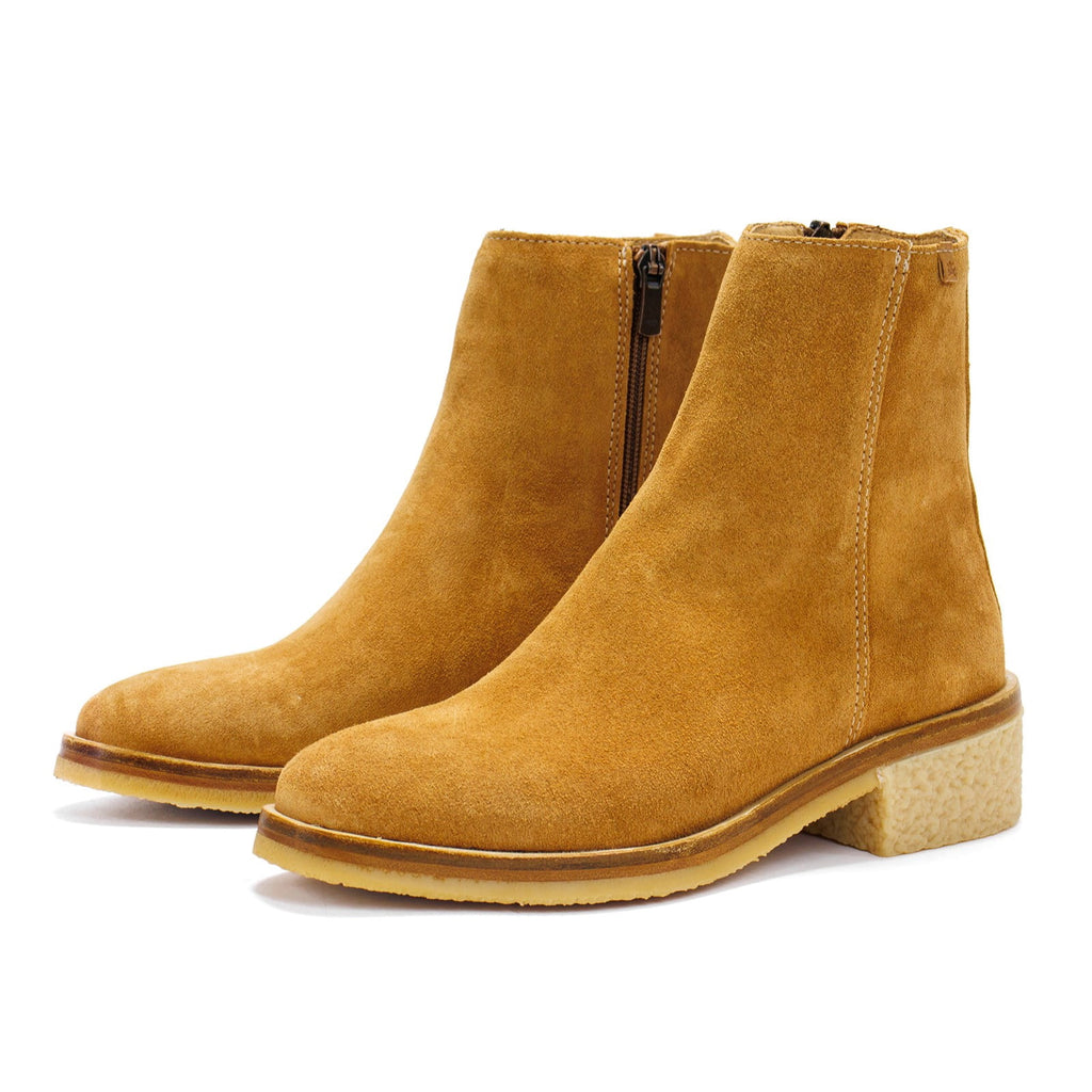 El Naturalista Women's Irati Block Heel Ankle Boot, Silk Suede \ Toffee,5.5 M US