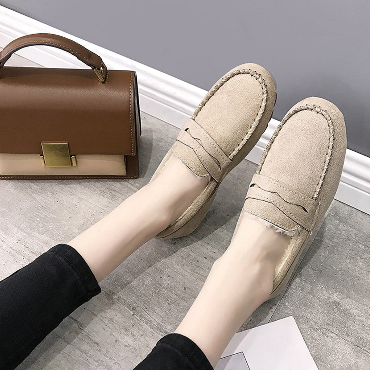 Women's Suede Loafers Winter Warm Plush Fuzzy Fleece Lined Slip On Shoes Flats Comfortable Cozy Indoor Outdoor Footwear Red 38
