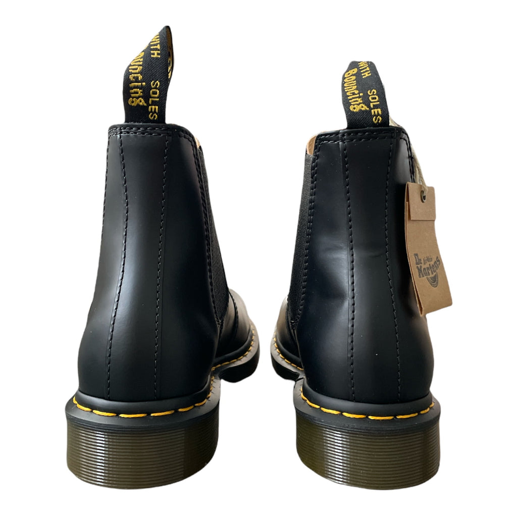 Dr. Martens, 2976 Leather Chelsea Boot for Men and Women