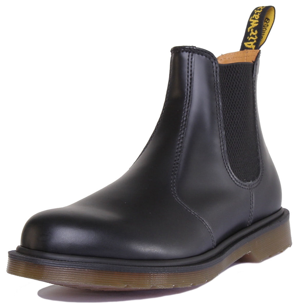 Dr Martens 2976 Unisex Classic Leather Chelsea Boot in Black Size 7.5 M