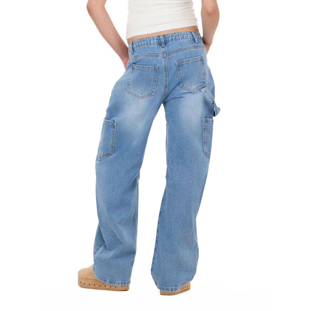 Forever 21 Women's Blue Barrel-Leg Cargo Jeans, Wide Barrel Silhouette for Everyday Casual Wear, Sizes 10