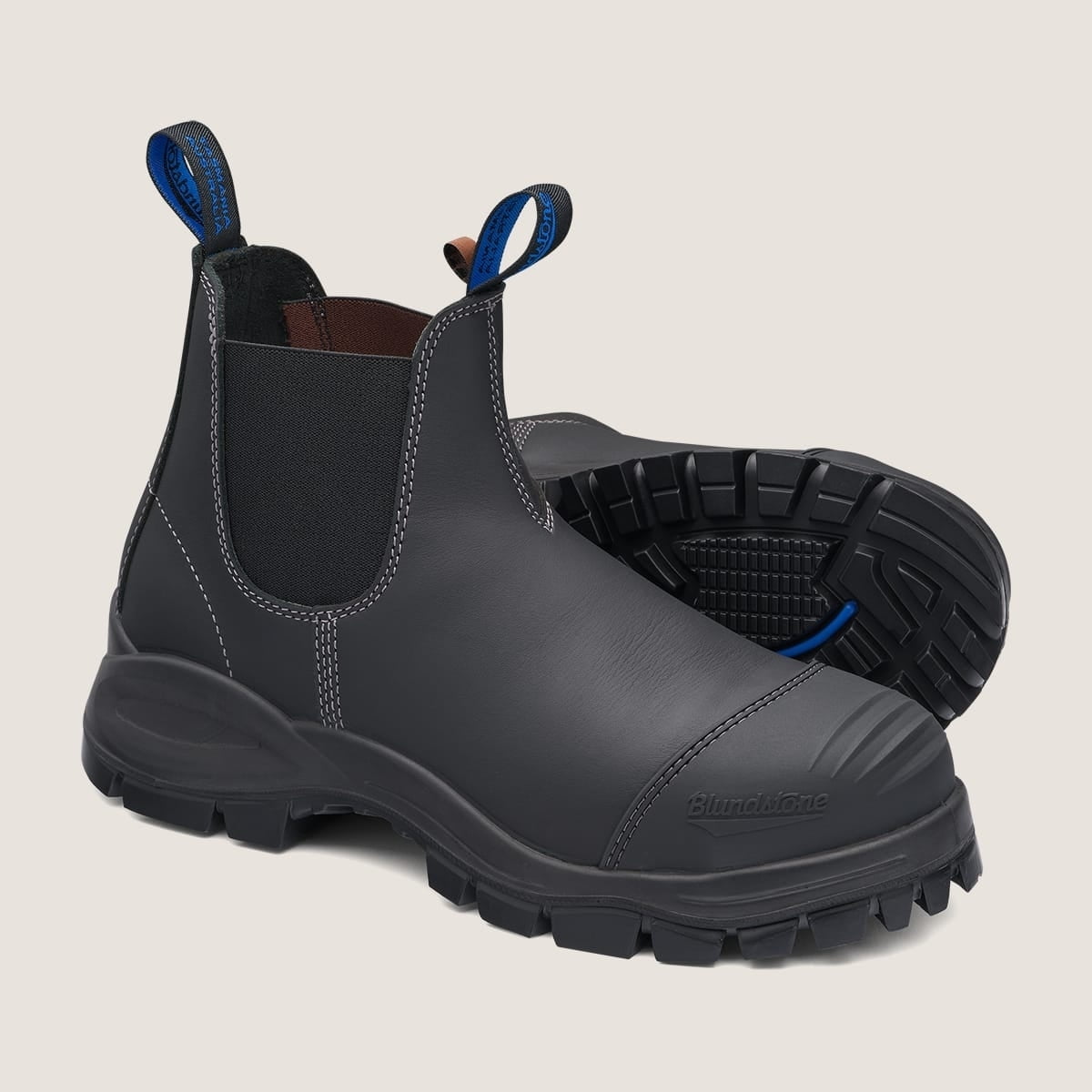 Blundstone Steel Toe Slip-On Elastic Side Boots, Kick Guard, Black, US size 9