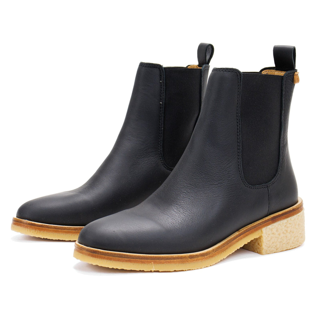 El Naturalista Women's Irati Block Heel Ankle Boot, Wax Nappa \ Black,6 M US