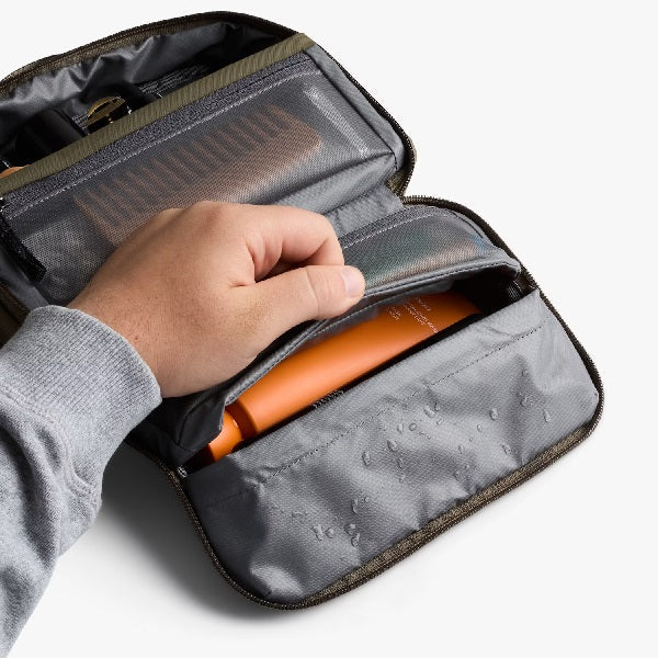 Bellroy Hanging Toiletry Kit