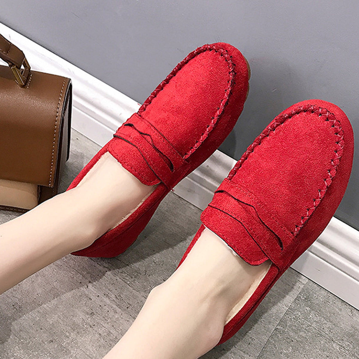 Women's Suede Loafers Winter Warm Plush Fuzzy Fleece Lined Slip On Shoes Flats Comfortable Cozy Indoor Outdoor Footwear Red 38